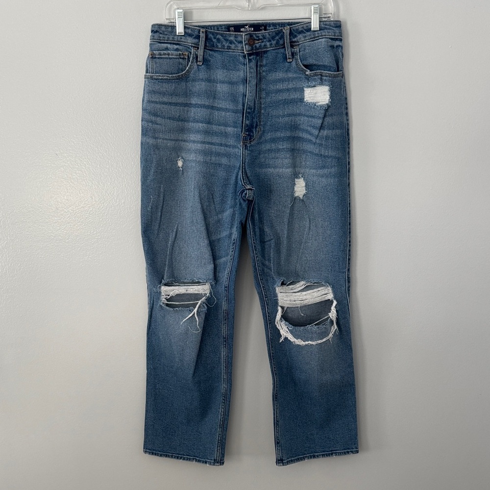 Holster Ultra High Rise Dad Jeans Size 13S/W31
Distressed Indie Gorpcore